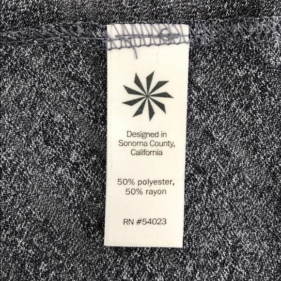 Athleta Grey Open Twist Back Tank Top Size XS - Picture 8 of 8